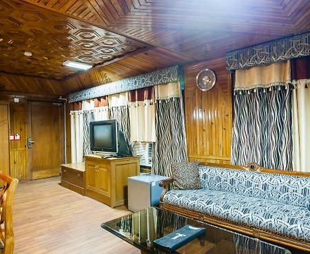 Hotel Drive Inn Mussoorie Exterior foto